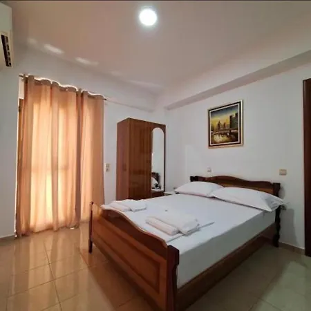 Sea Crown 3* Sarandë